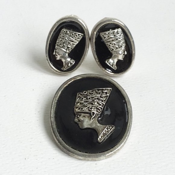 Vintage Nefertiti Egyptian Revival Silver Tone Black Enamel Oval Brooch Earrings - Picture 1 of 4